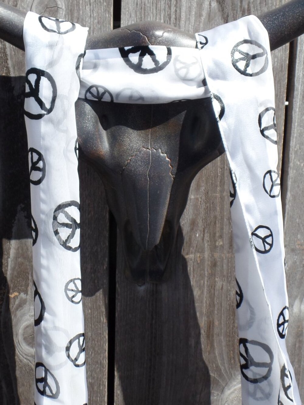 PEACE LOVE Scarf - Picture 4 of 10